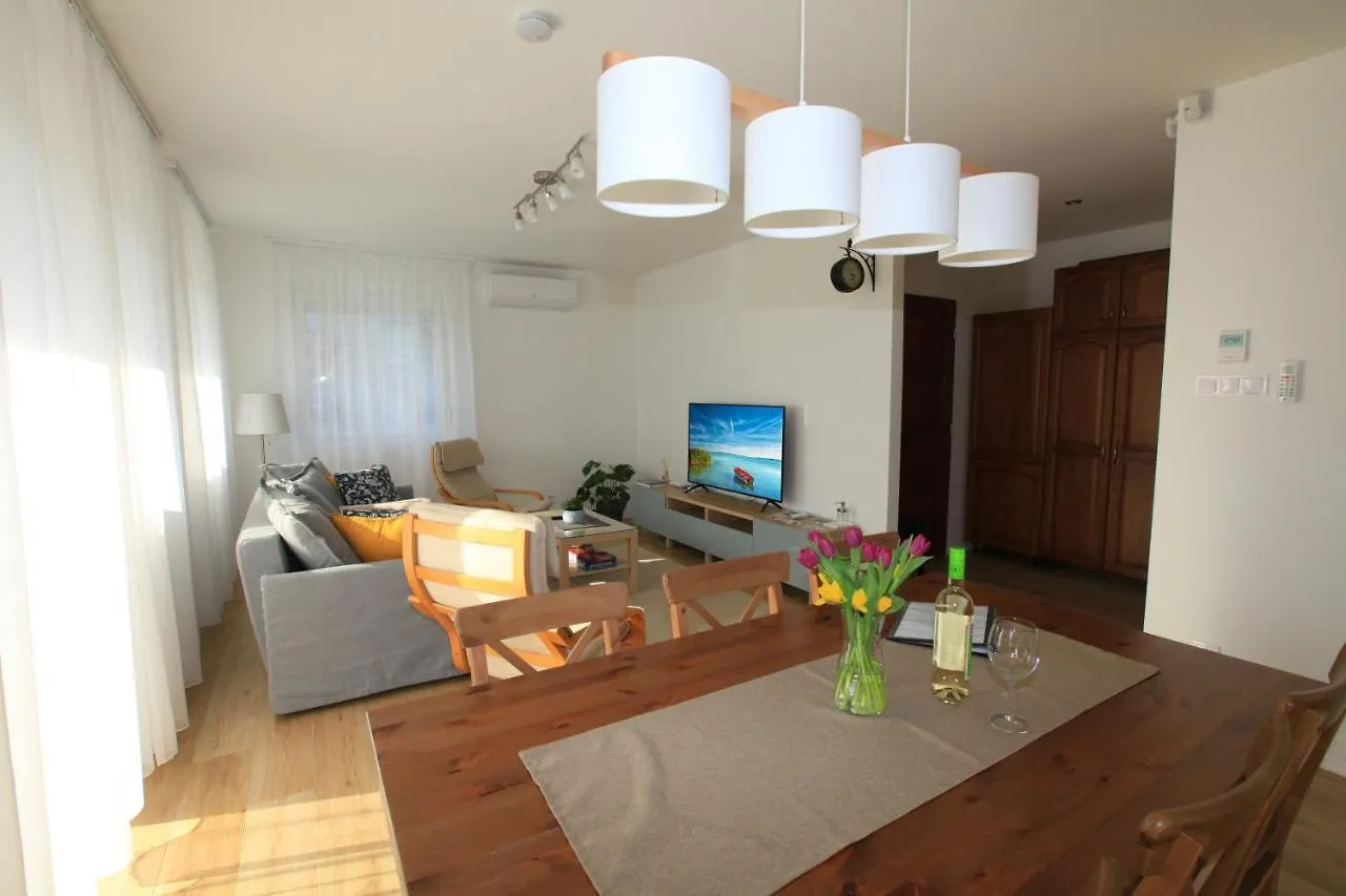 Paskal-Lux Apartments With Free Parking And Ac Budapest