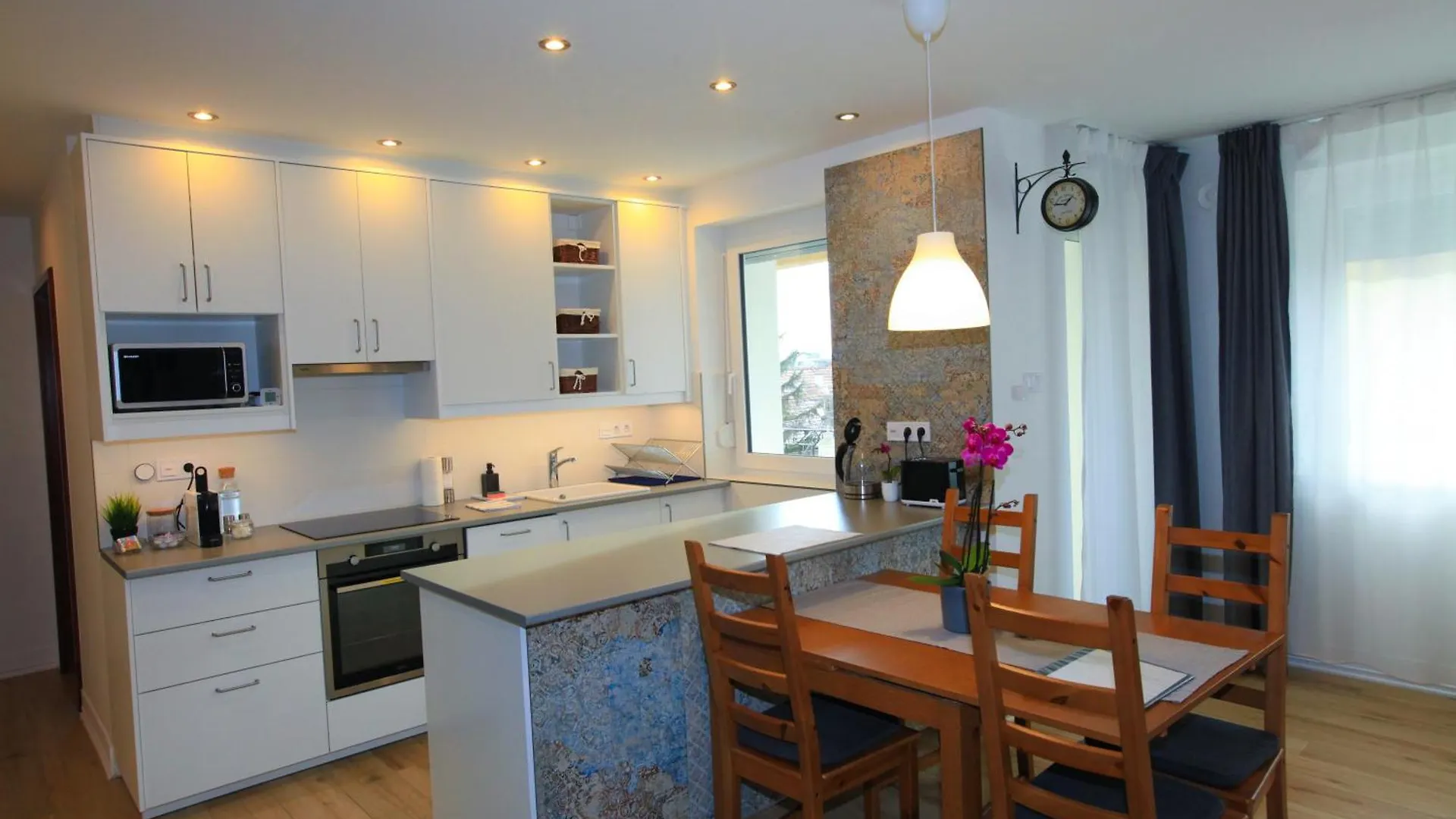 Paskal-Lux Apartments With Free Parking And Air Condition Budapest 0*,  Hungary