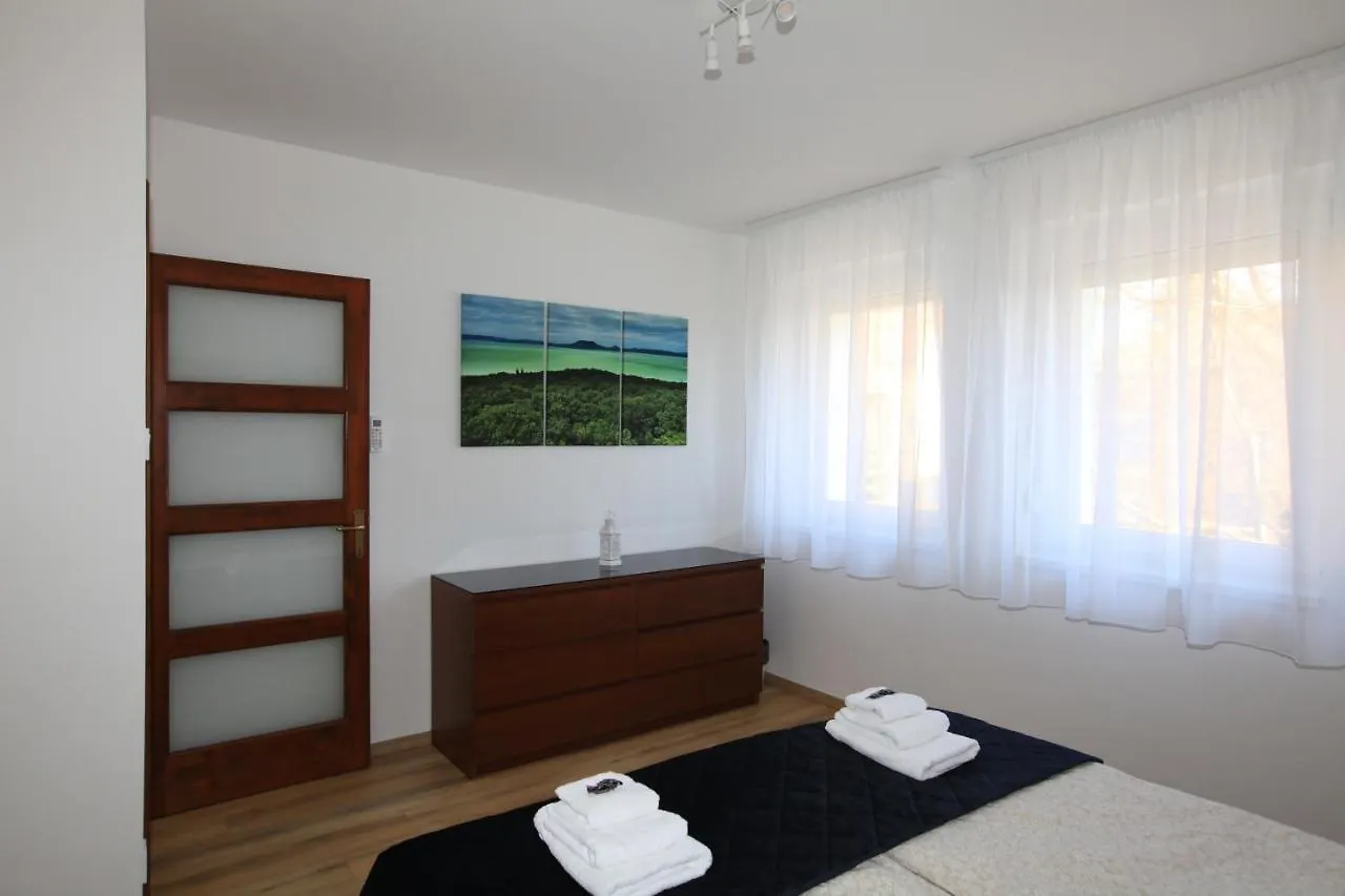 Paskal-Lux Apartments With Free Parking And Ac 0*, Budapest